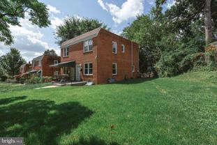 701 Saint Dunstans Rd - Photo 1 of 1