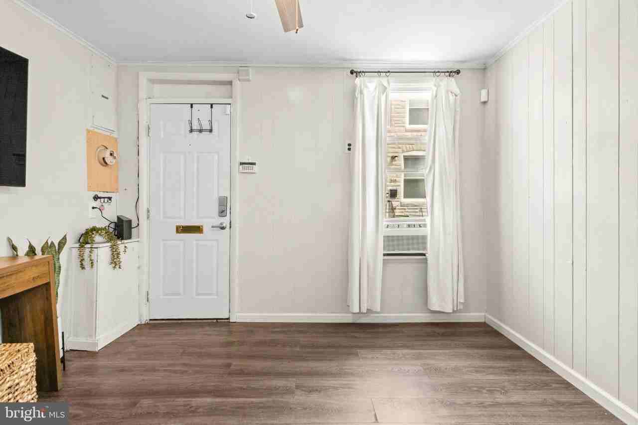 308 S Castle St - Photo 5 of 27
