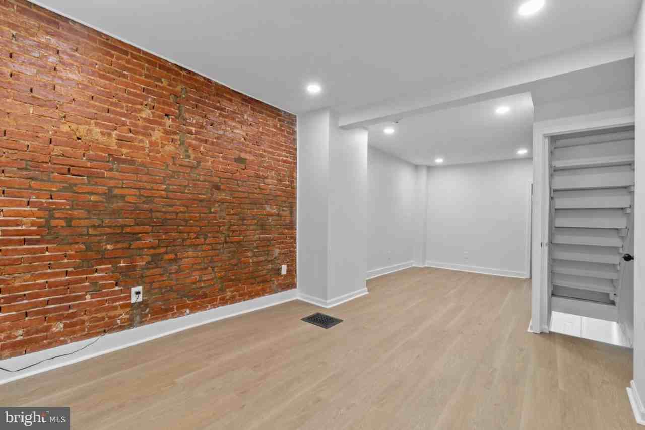 1133 Washington Blvd - Photo 4 of 22