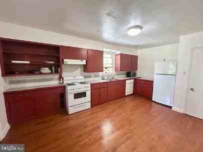 3410 Parkside Dr - Photo 4 of 8