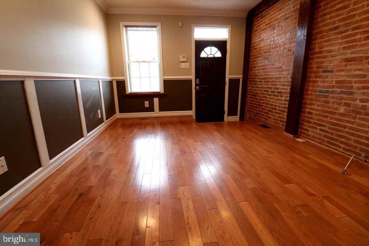 1605 Marshall St - Photo 6 of 26