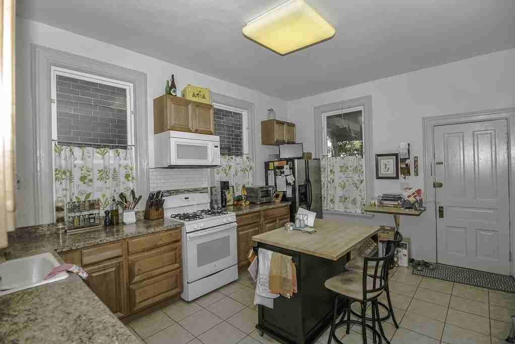 3222 N Racine Ave #2 - Photo 5 of 20