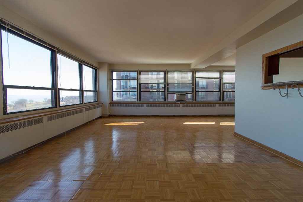 4180 N Marine Dr #1405 - Photo 5 of 20