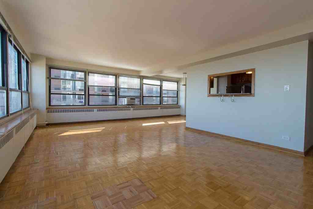 4180 N Marine Dr #1405 - Photo 6 of 20