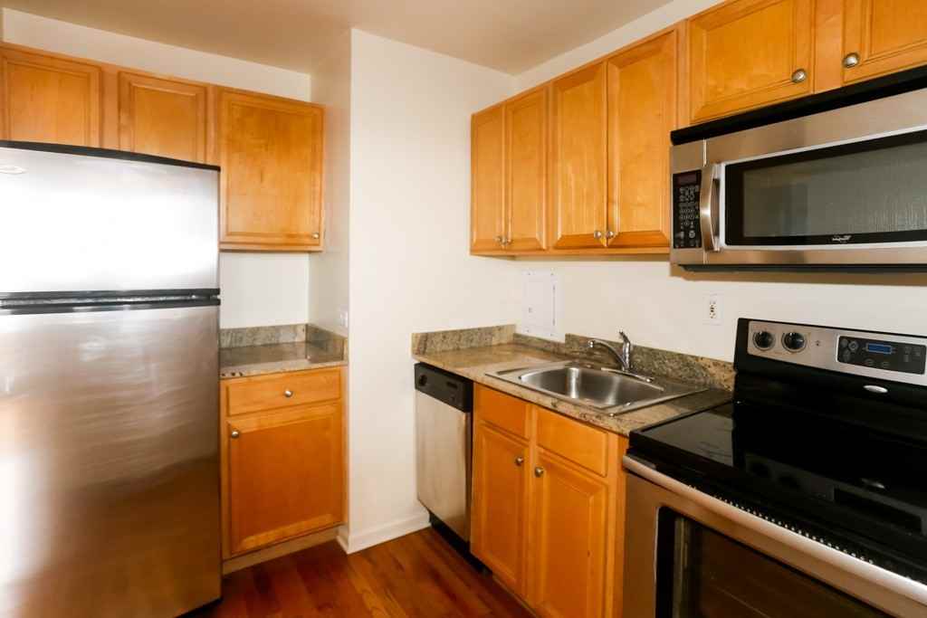 5650 N Sheridan Rd #15F - Photo 4 of 14