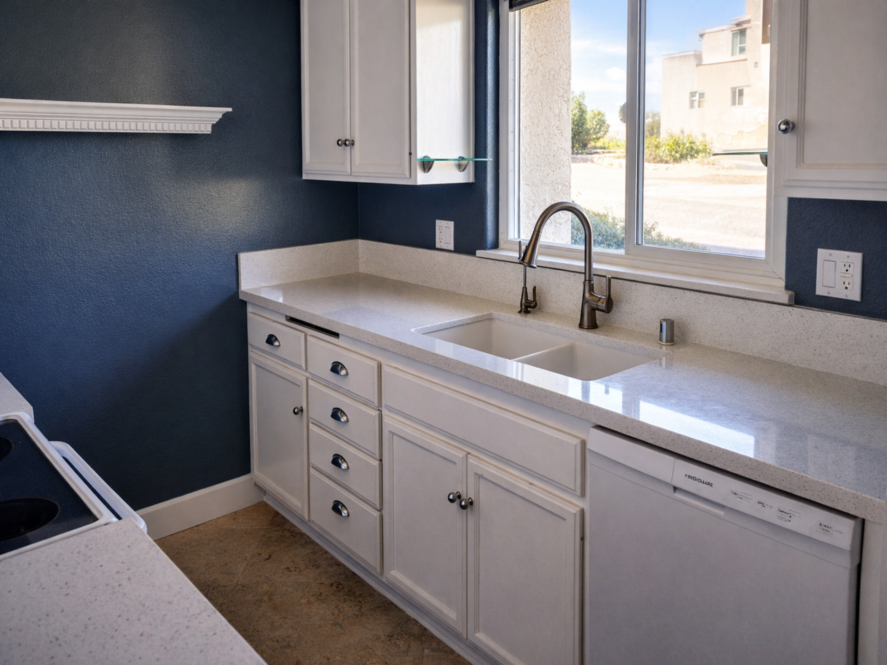 1009 La Pluma Court - Photo 2 of 13