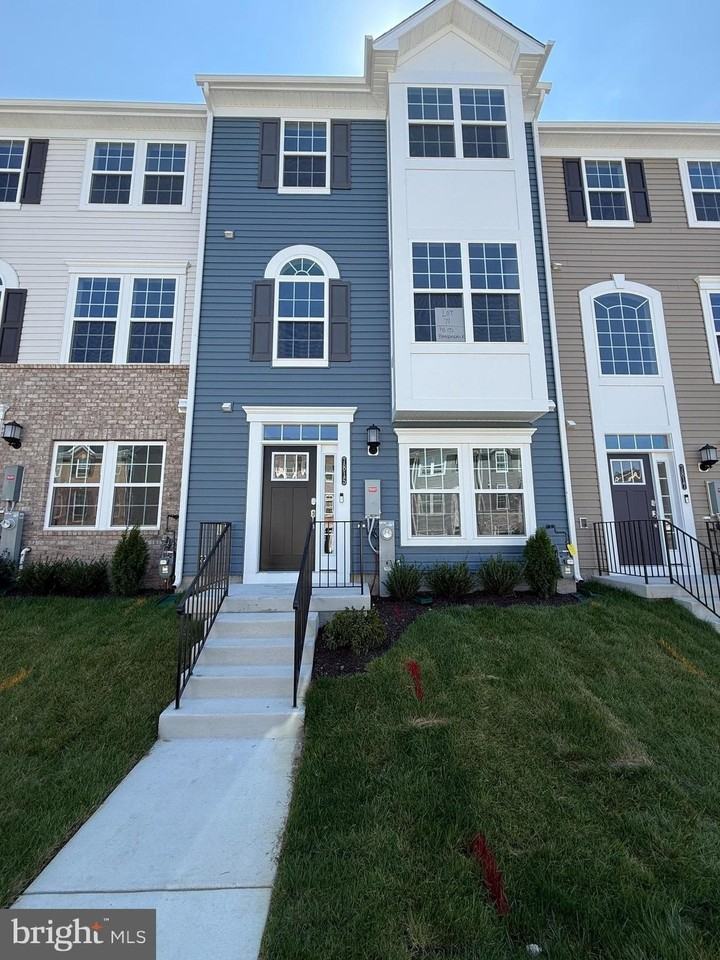 7815 Barrensdale Rd - Photo 2 of 17