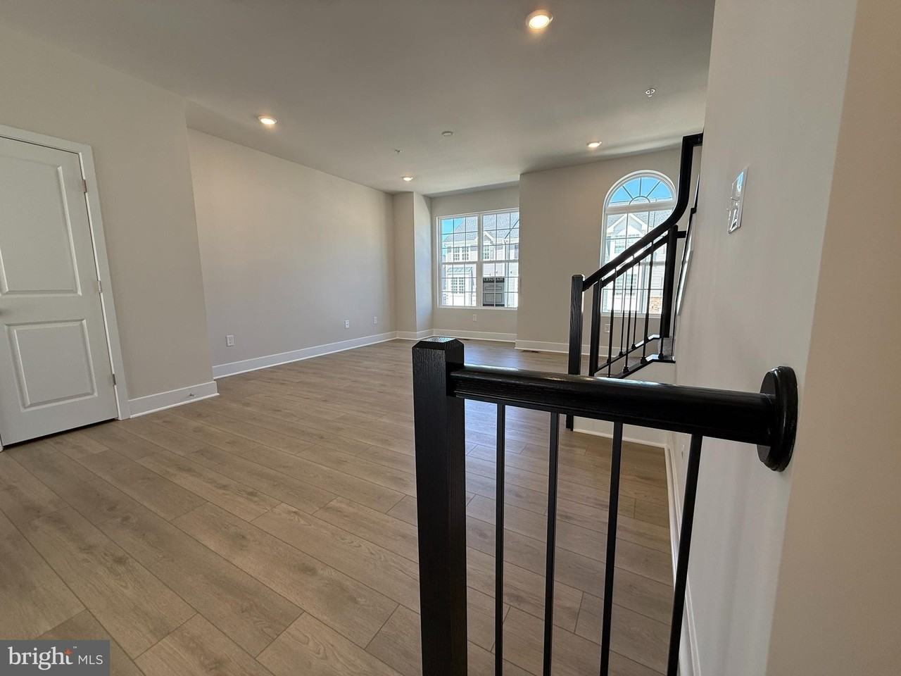 7815 Barrensdale Rd - Photo 5 of 17