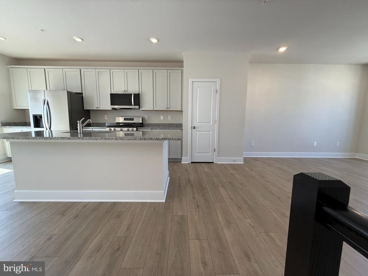 7815 Barrensdale Rd - Photo 6 of 17