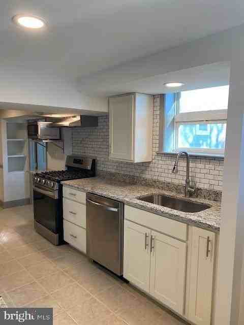 3 Saint Timothys Ln #B - Photo 2 of 19