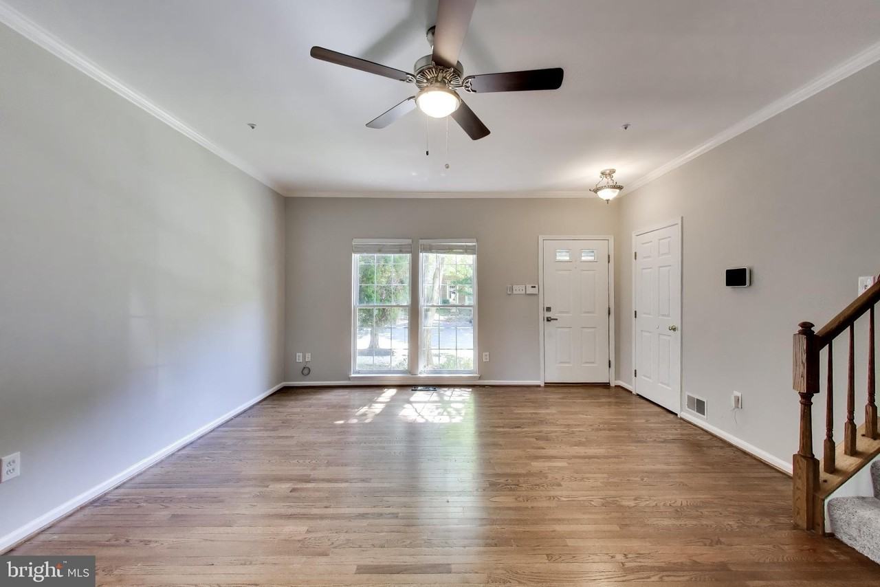 9868 Sherwood Farm Rd - Photo 6 of 47