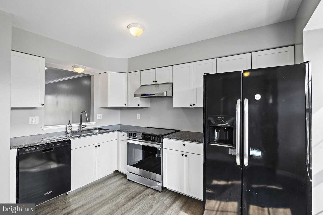 50 Parkhill Pl - Photo 5 of 27