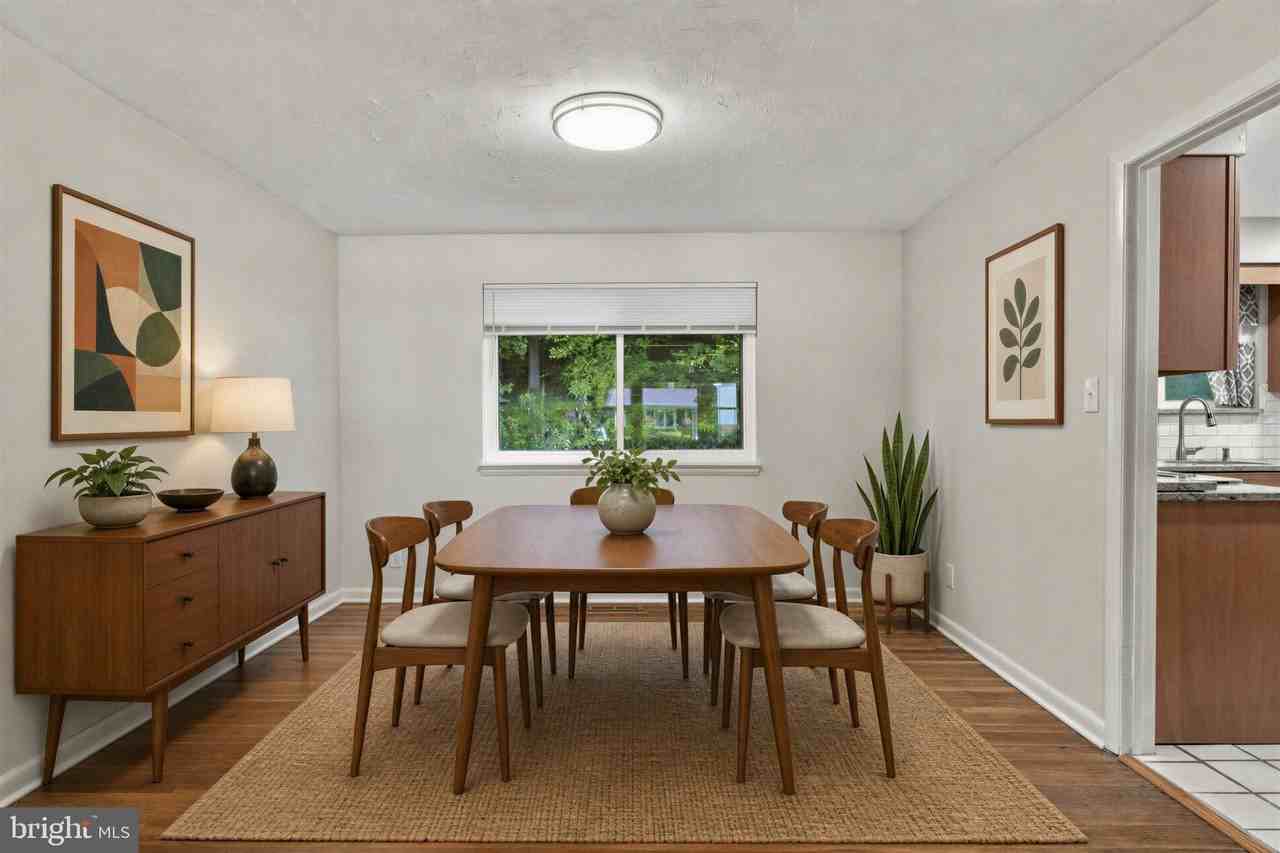 4631 Hawksbury Rd - Photo 6 of 39