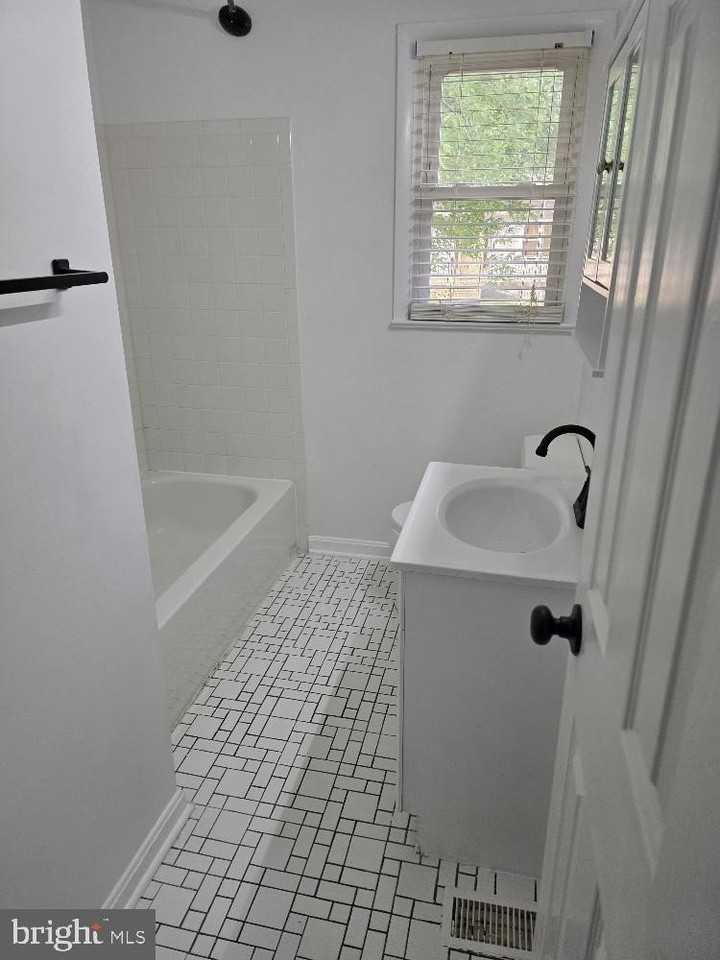 3600 28th St - Photo 7 of 26