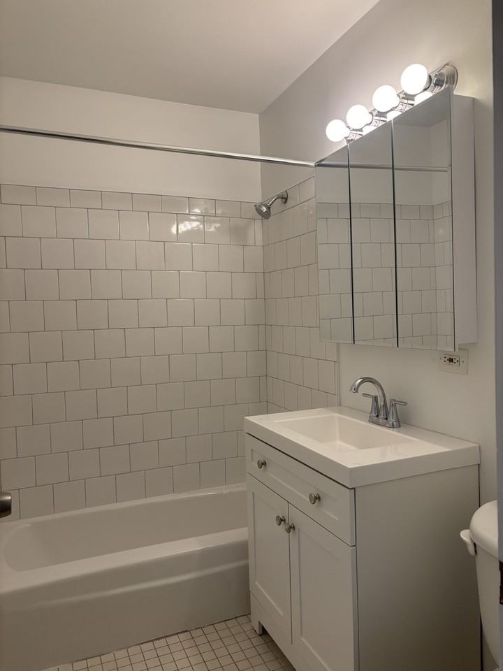 8538 Lotus Ave #603 - Photo 4 of 17