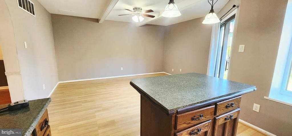 3 Colchester Pl - Photo 7 of 24