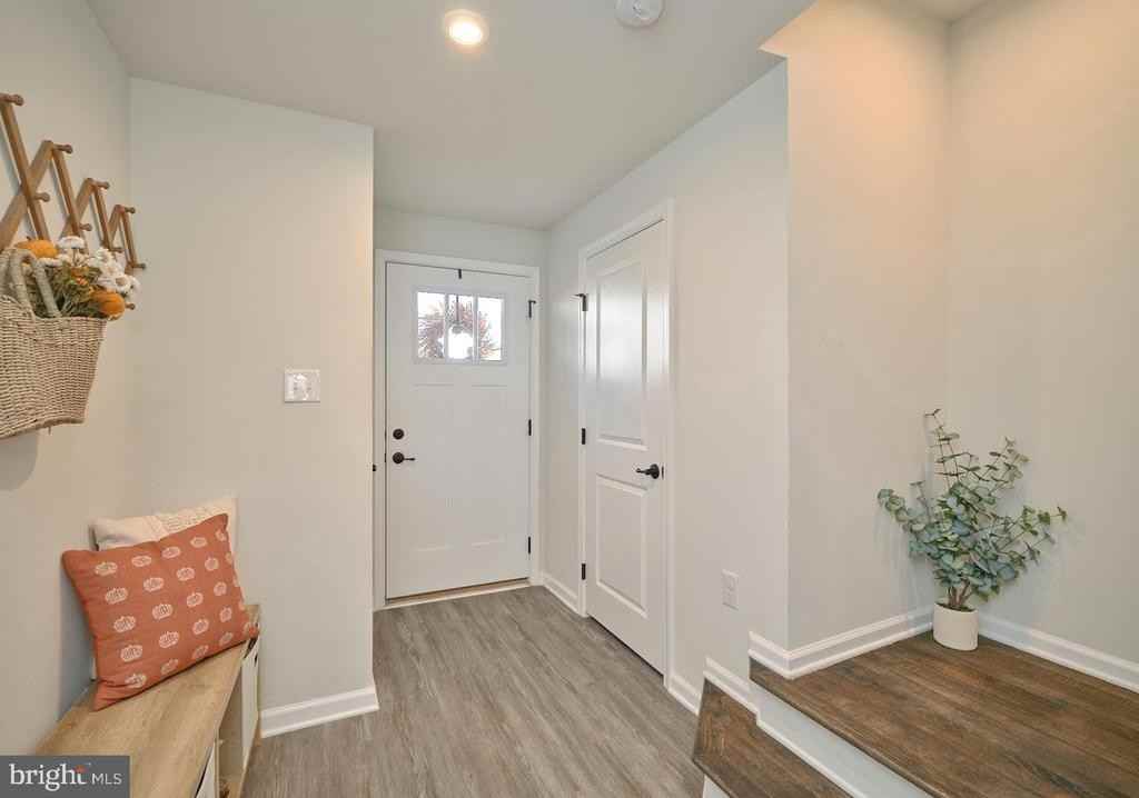 39 Ortiz Dr - Photo 6 of 36