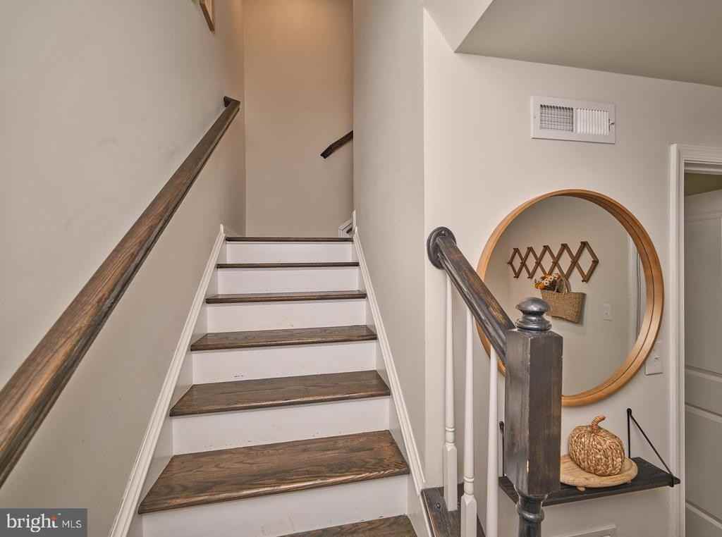 39 Ortiz Dr - Photo 7 of 36