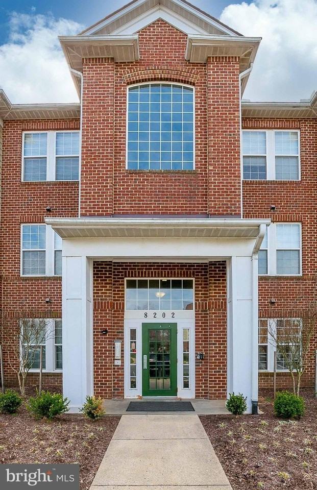 8202 Blue Heron Dr #3C - Photo 2 of 21