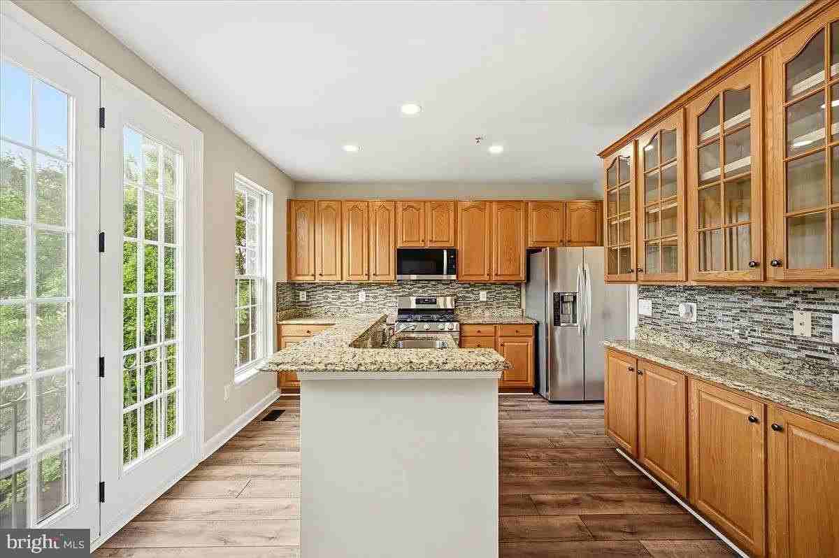 3706 Singleton Ter - Photo 7 of 50