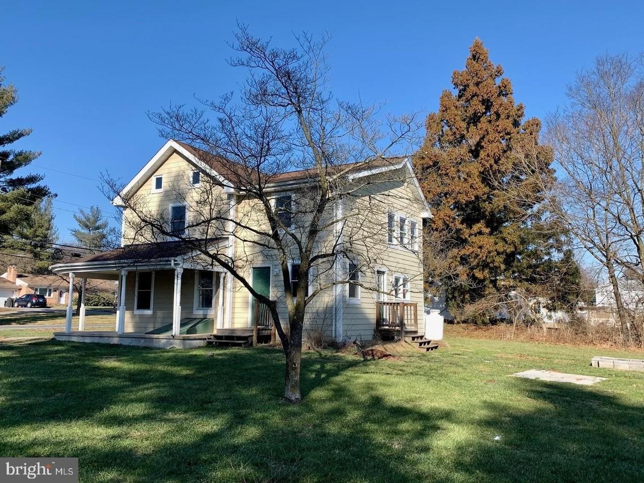 10631 Old Frederick Rd - Photo 2 of 35