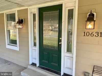 10631 Old Frederick Rd - Photo 4 of 35