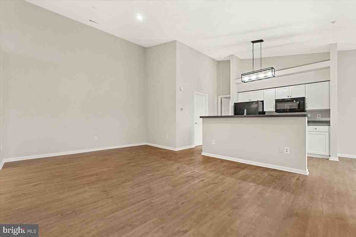 2400 Dominion Dr #3D - Photo 2 of 40