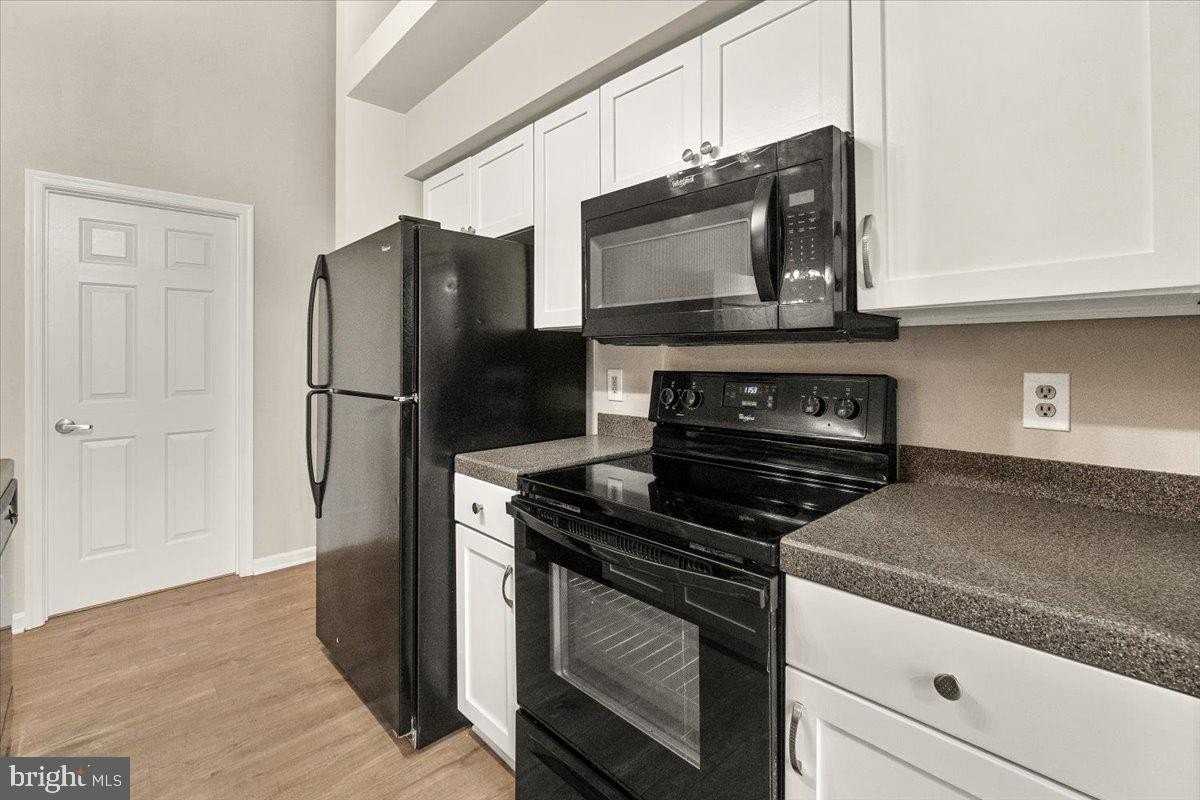 2400 Dominion Dr #3D - Photo 6 of 40