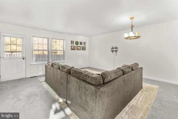 39 Catoctin Highlands Cir - Photo 5 of 12