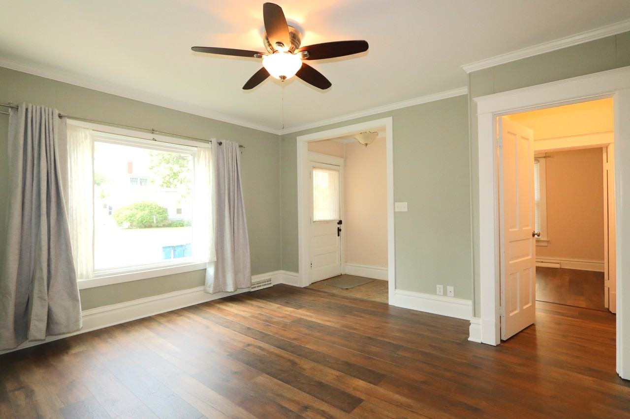 413 W Jackson St - Photo 5 of 23