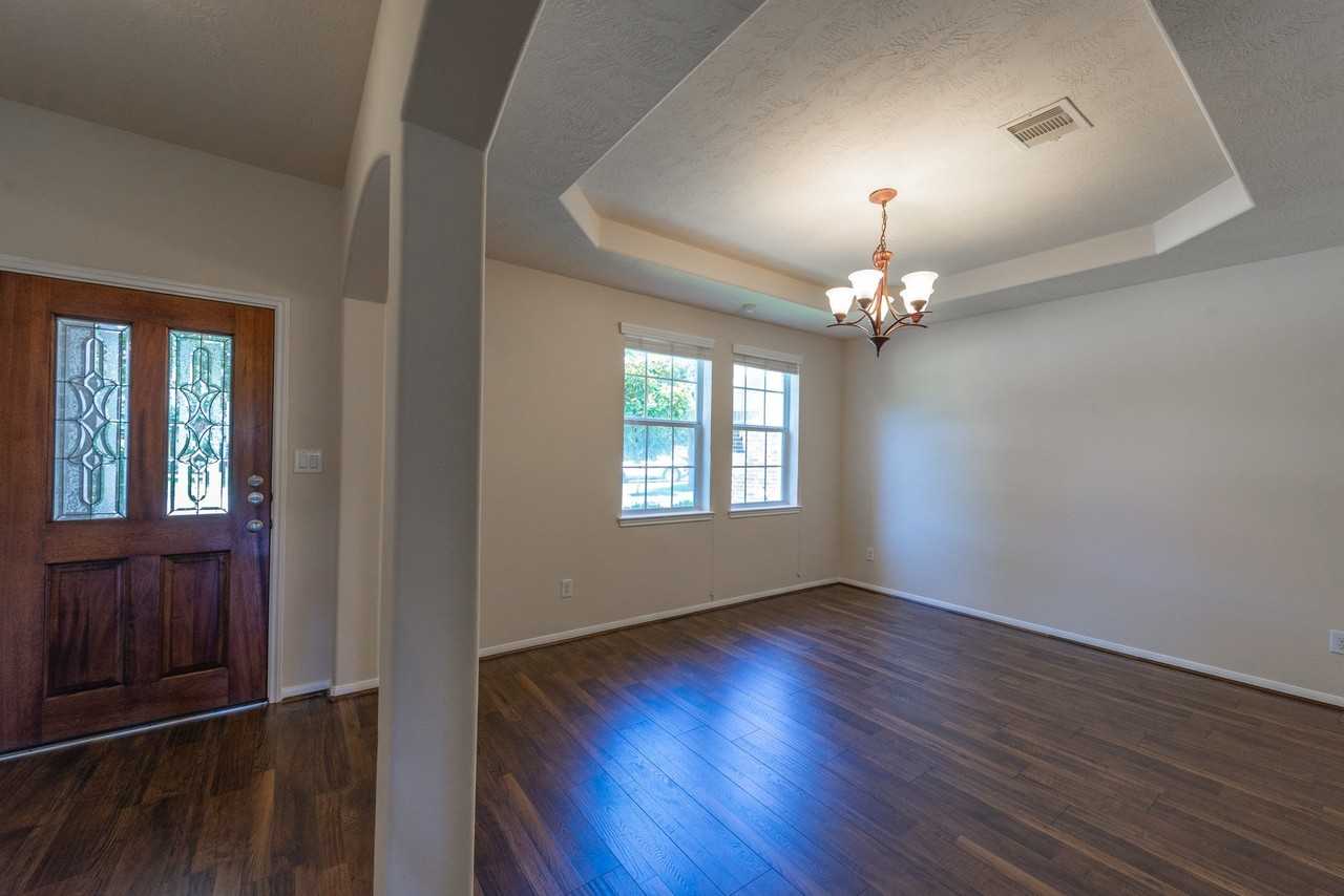 26302 Fox Ridge Ln - Photo 6 of 38
