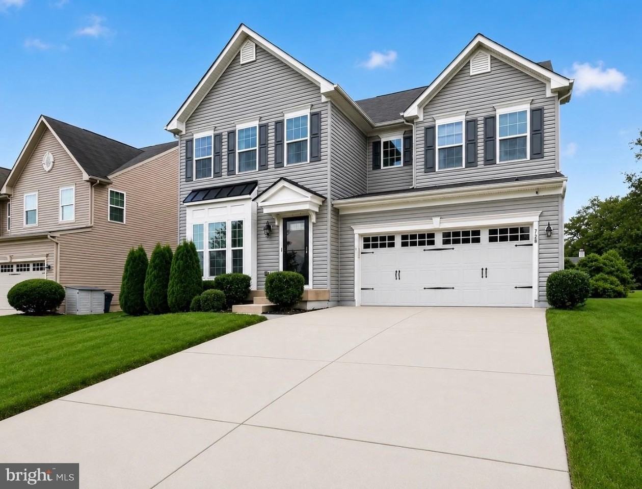 728 Falcon Ln
