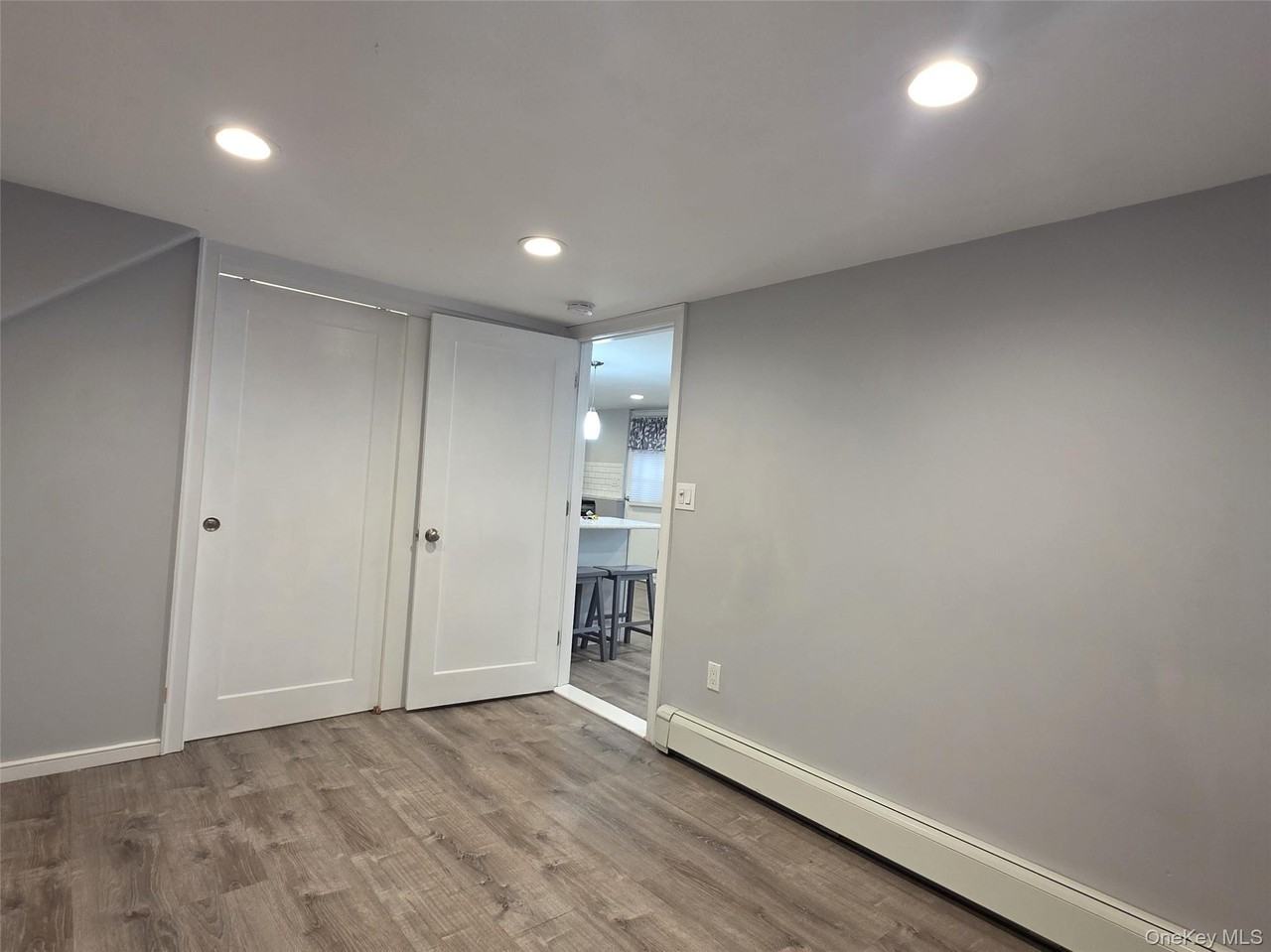 123 Joni Dr - Photo 6 of 11