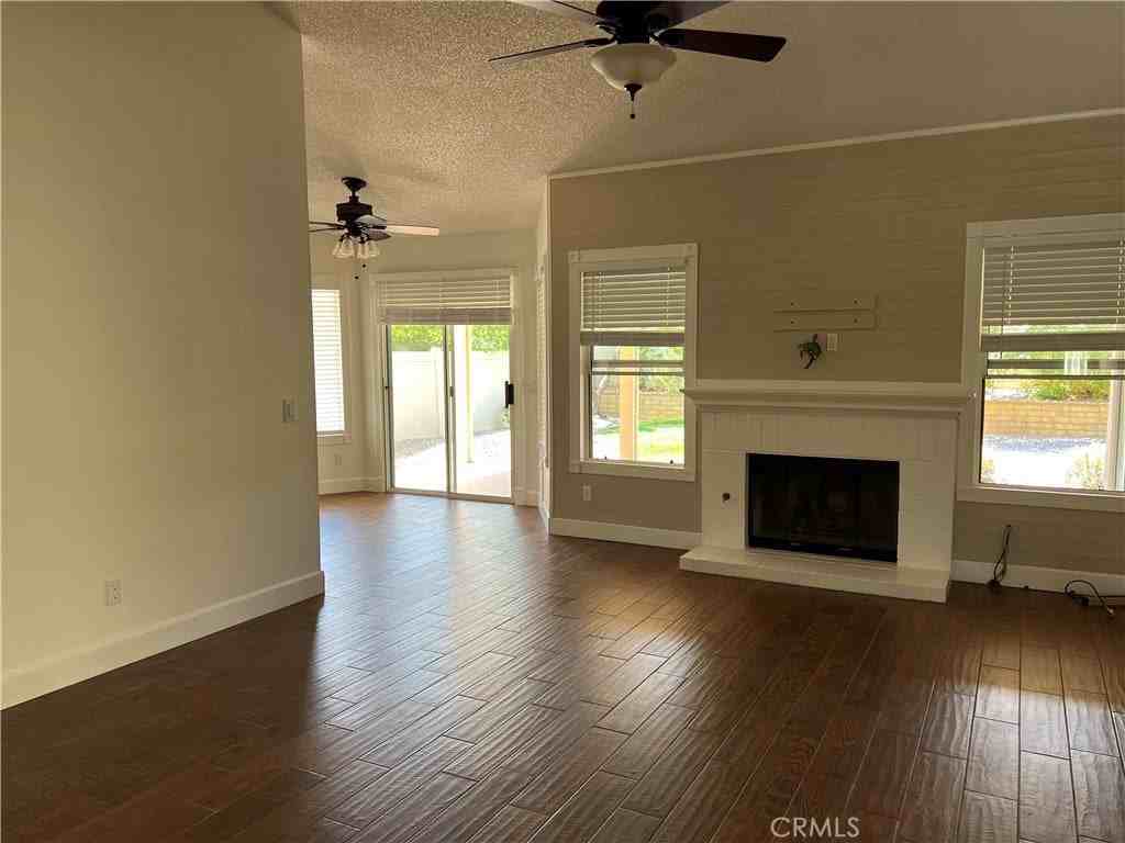 1209 Bel Air Ct - Photo 2 of 10
