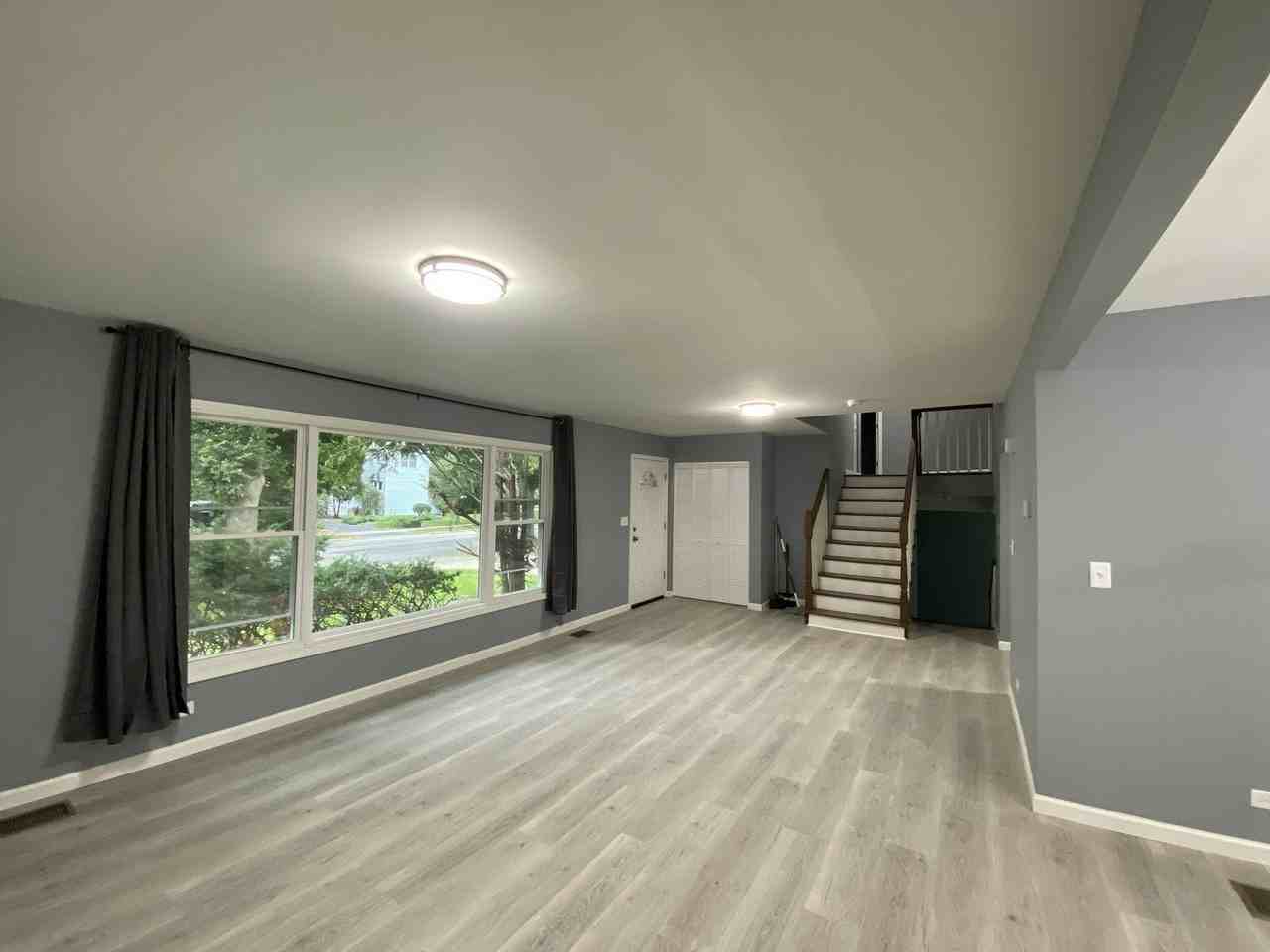 819 59th St - Photo 4 of 35