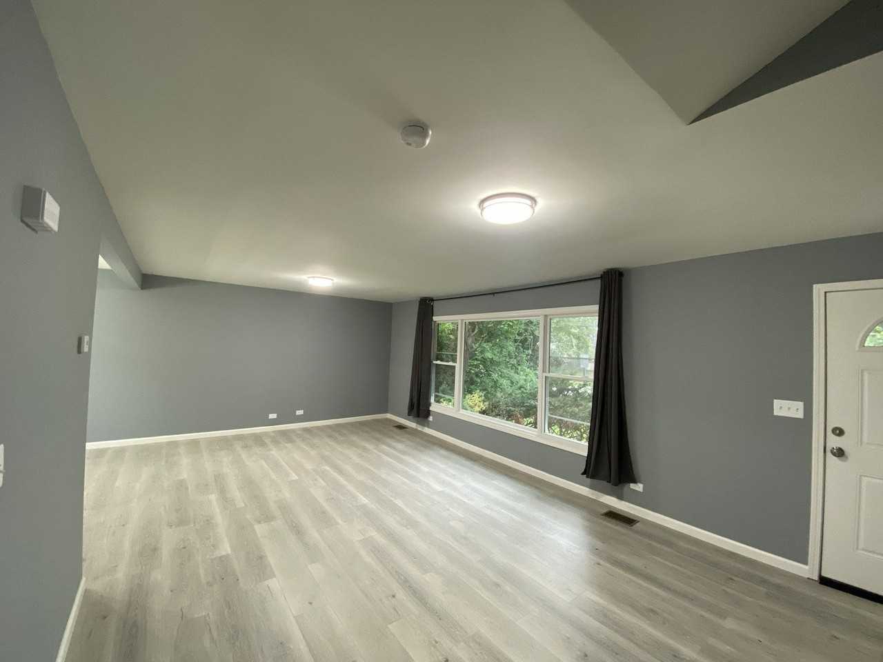 819 59th St - Photo 5 of 35