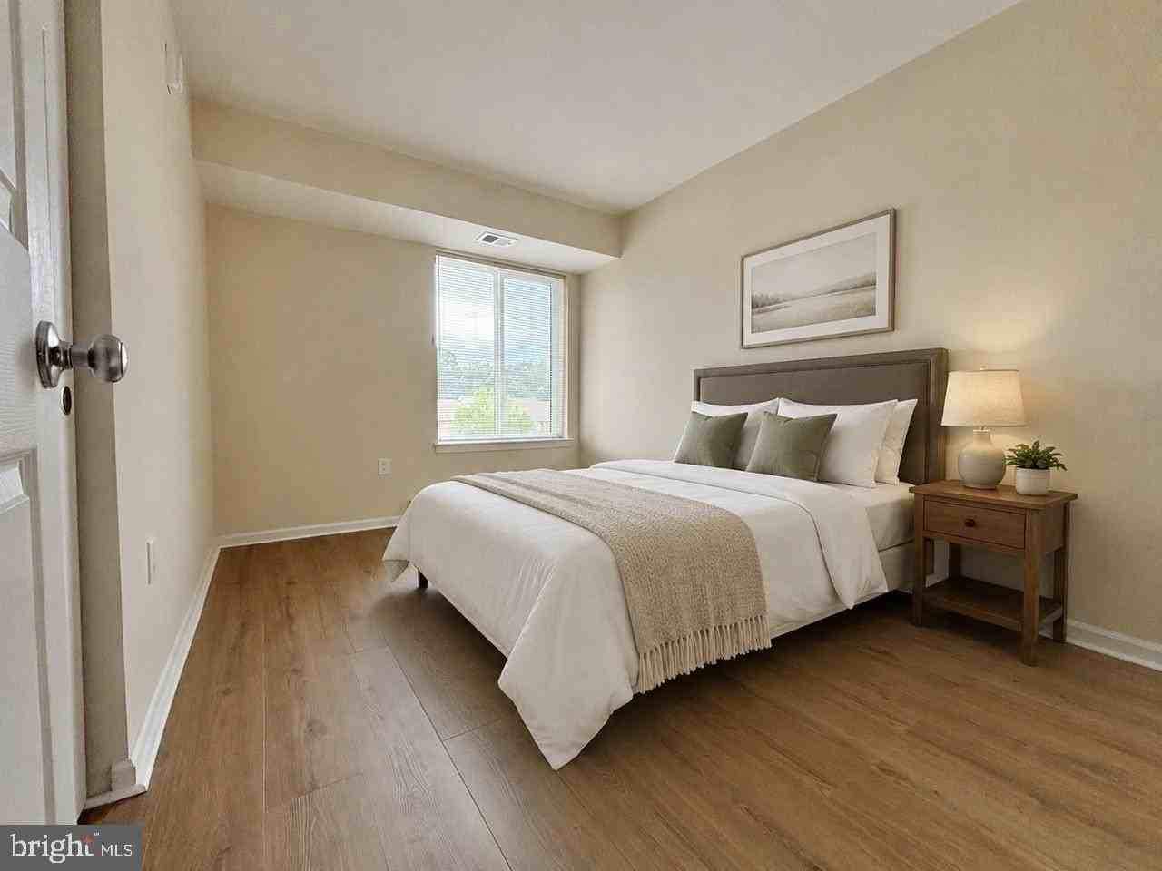 15210 Elkridge Way #91-3K - Photo 3 of 13