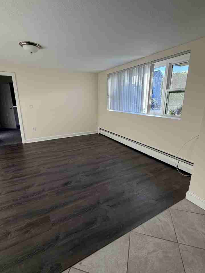 W Emerson St #4 - Photo 2 of 5