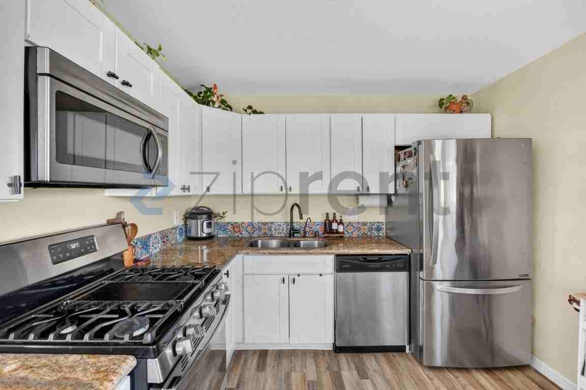 4940 Concho Pl - Photo 7 of 19
