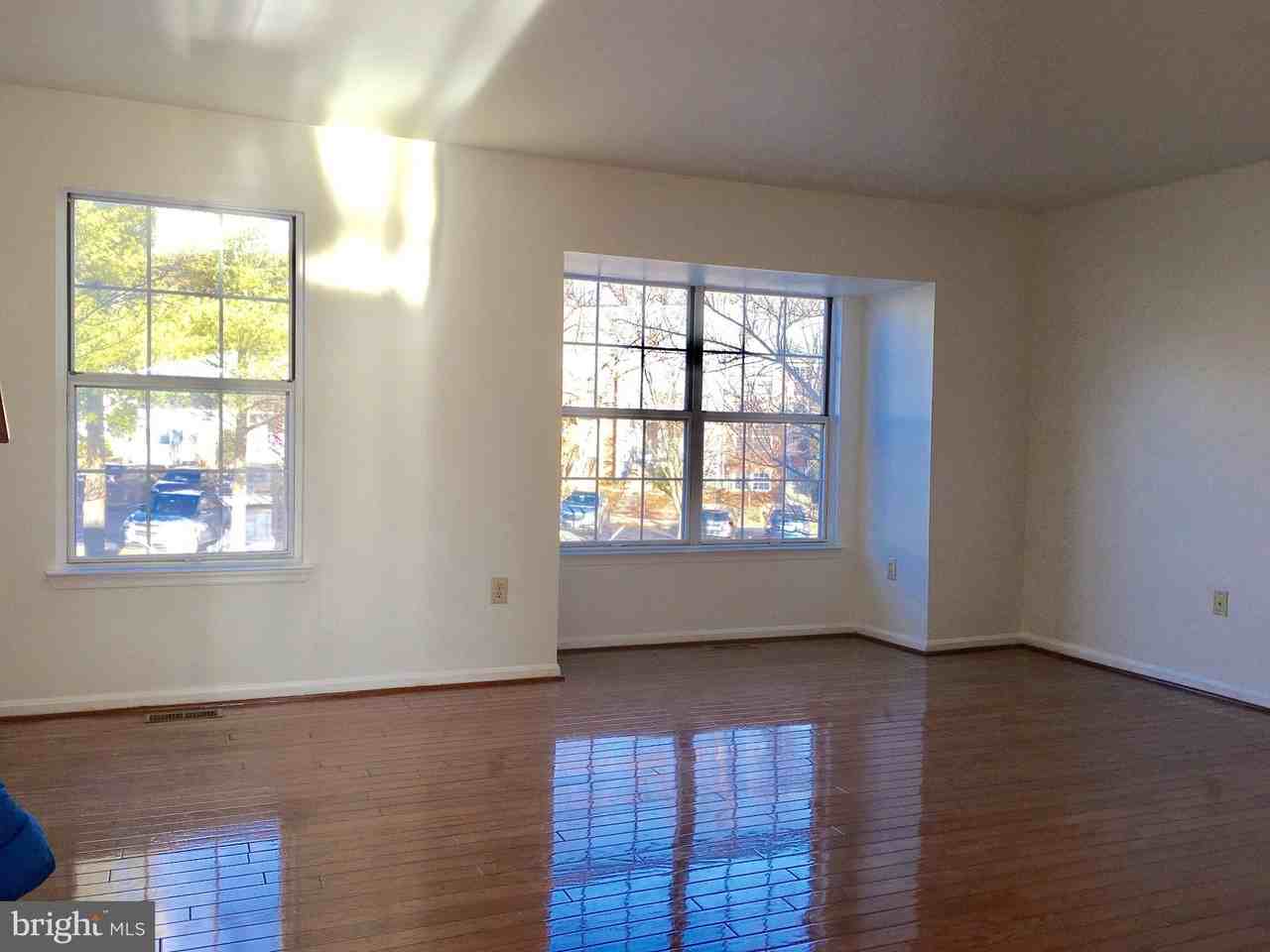 18217 Paladin Dr - Photo 2 of 6