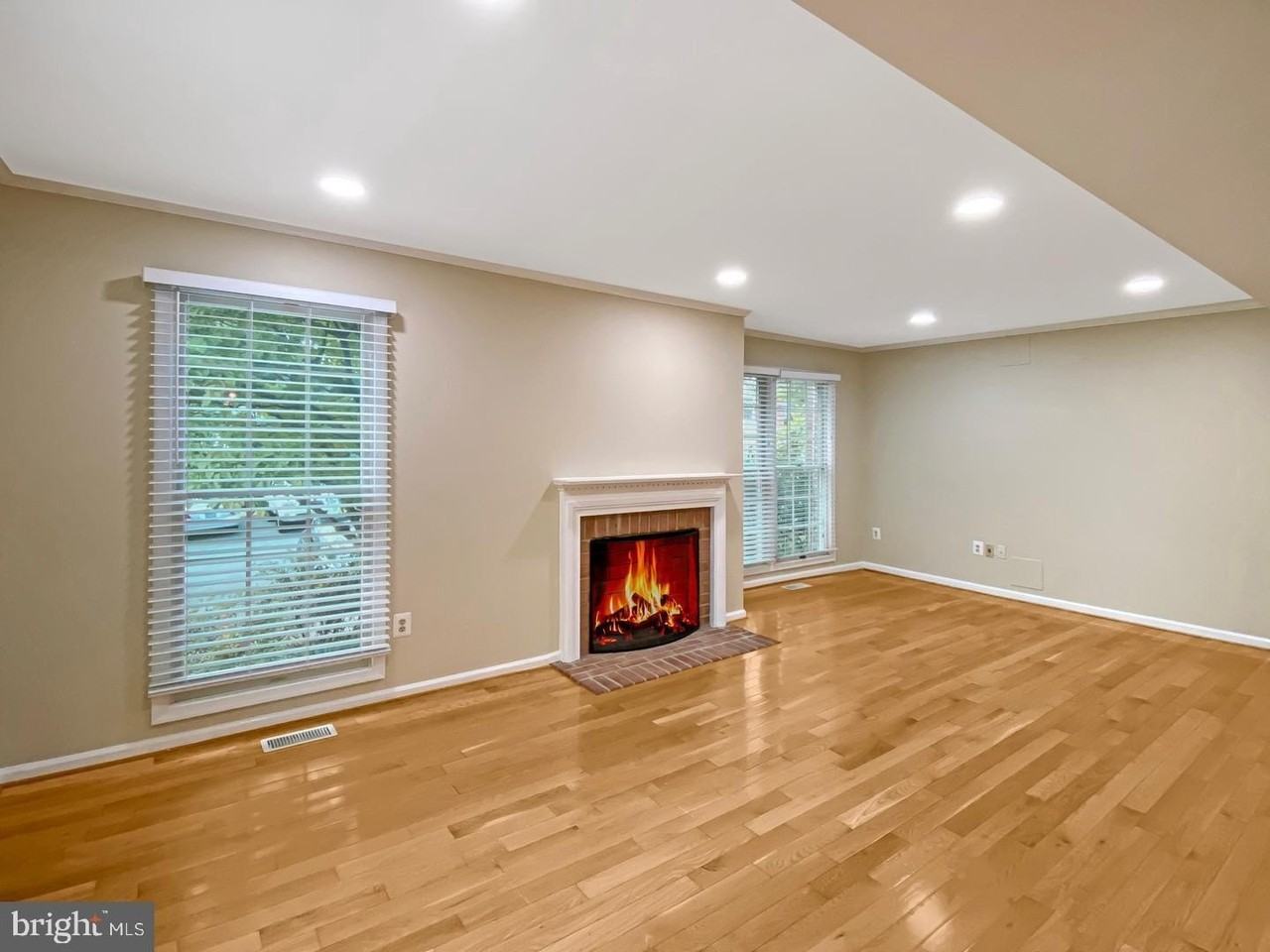 10642 Tuppence Ct - Photo 3 of 23