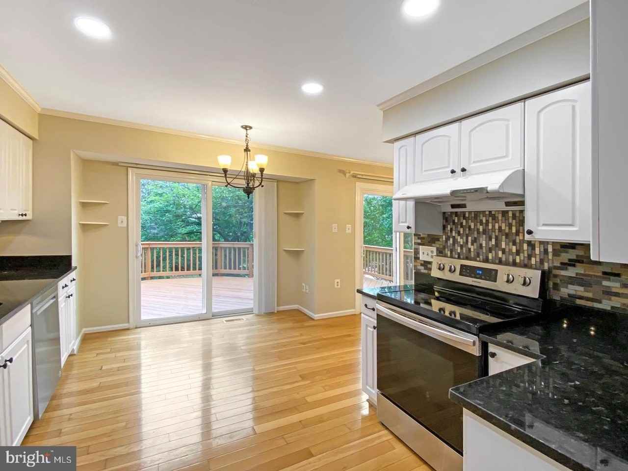 10642 Tuppence Ct - Photo 6 of 23