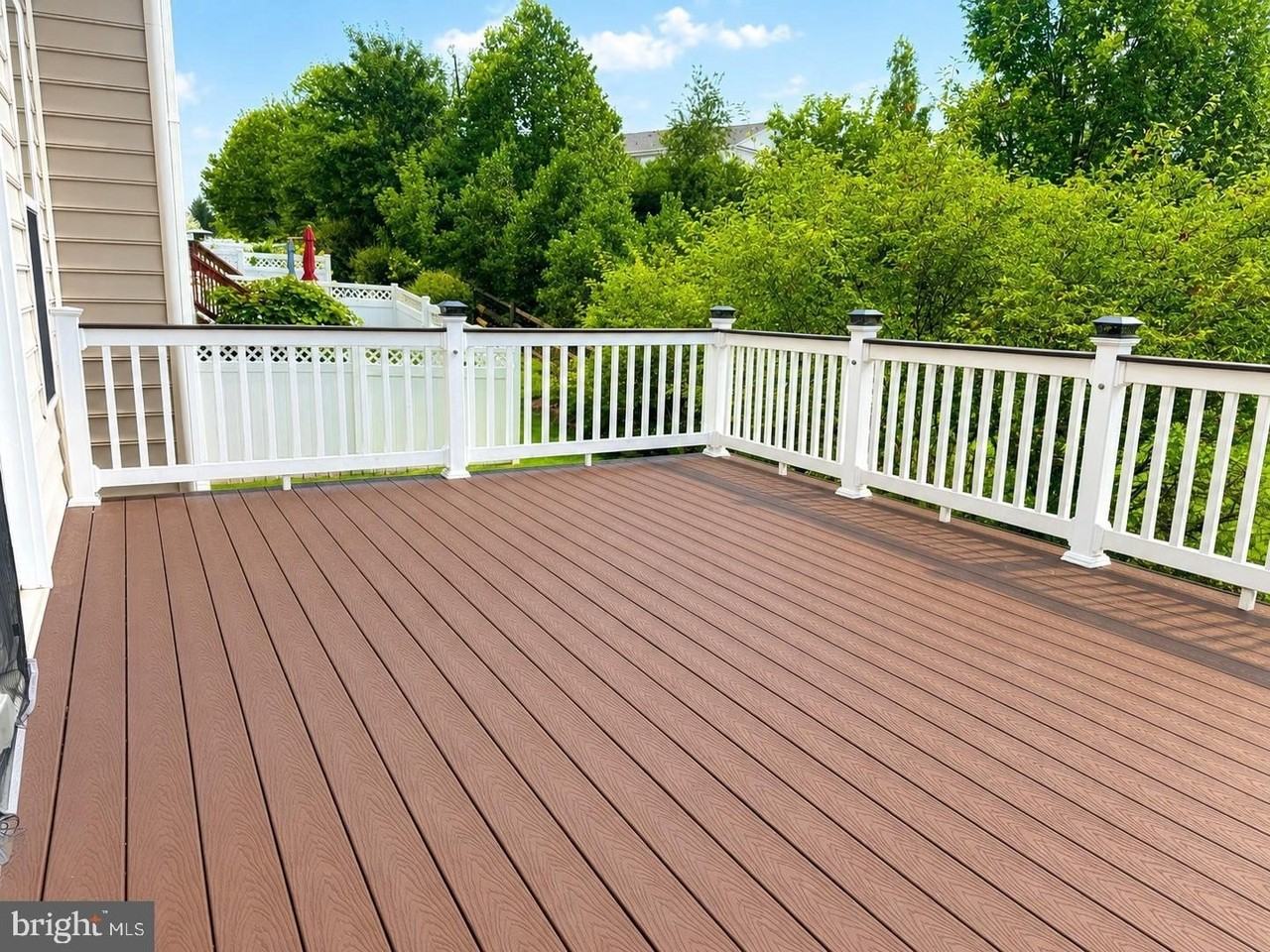 22605 Winding Woods Way - Photo 5 of 40