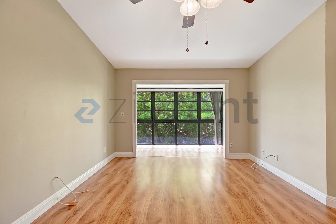 8121 S Woods Cir #14 - Photo 6 of 25