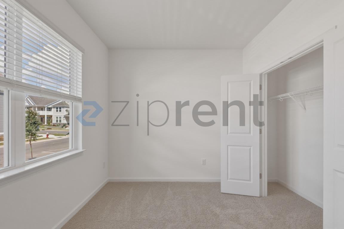 705 Grafton Forest Ln - Photo 7 of 50