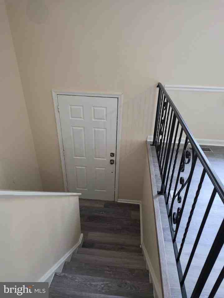 213 Biddle Rd - Photo 3 of 30