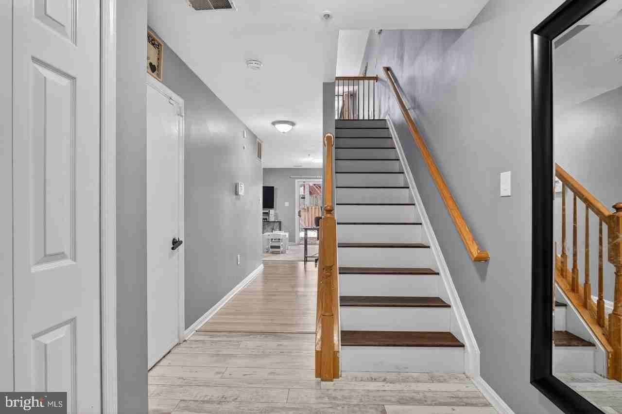 3818 Early Glow Ln - Photo 3 of 43