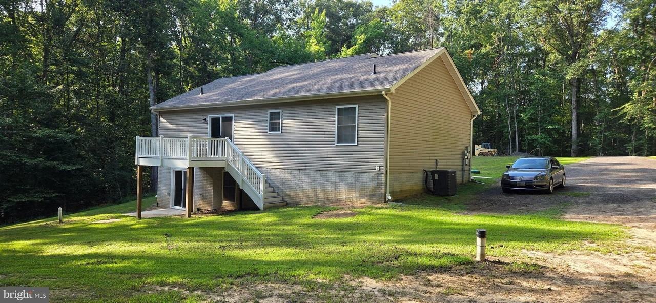 26353 Argentina Dr - Photo 3 of 36