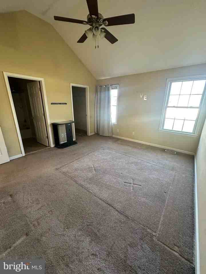 2451 Allegheny Ave - Photo 6 of 25