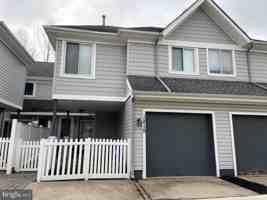 featured image of 1215 Chanticleer